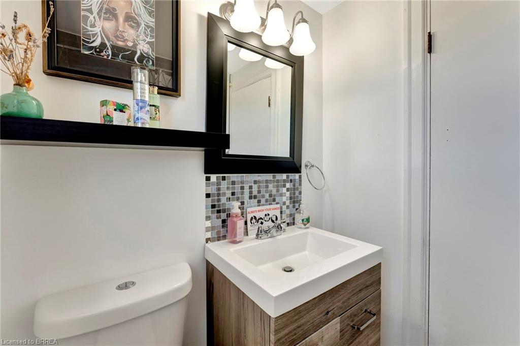 584 Colborne Street Property Photo 32