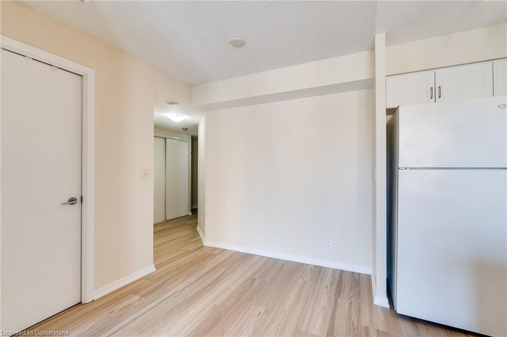 1301-76 Shuter Street Property Photo 31