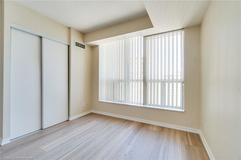 1301-76 Shuter Street Property Photo 39