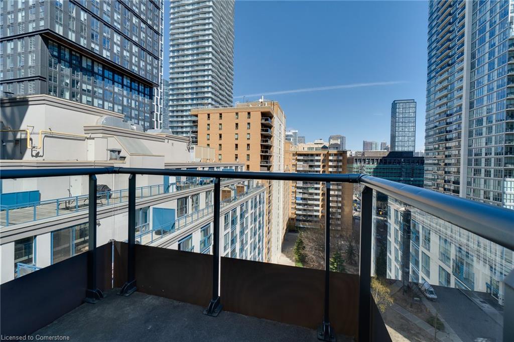 1301-76 Shuter Street Property Photo 42