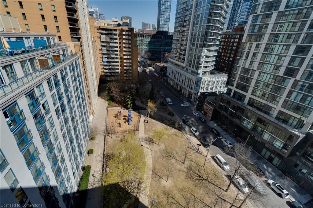 1301-76 Shuter Street Property Photo 44