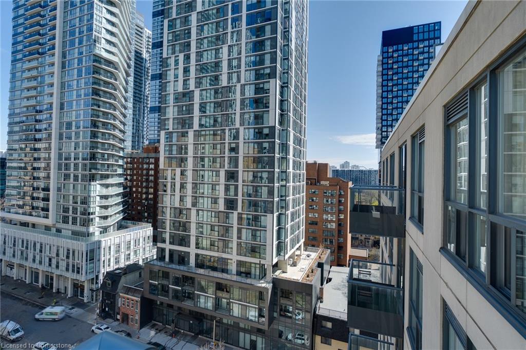 1301-76 Shuter Street Property Photo 46