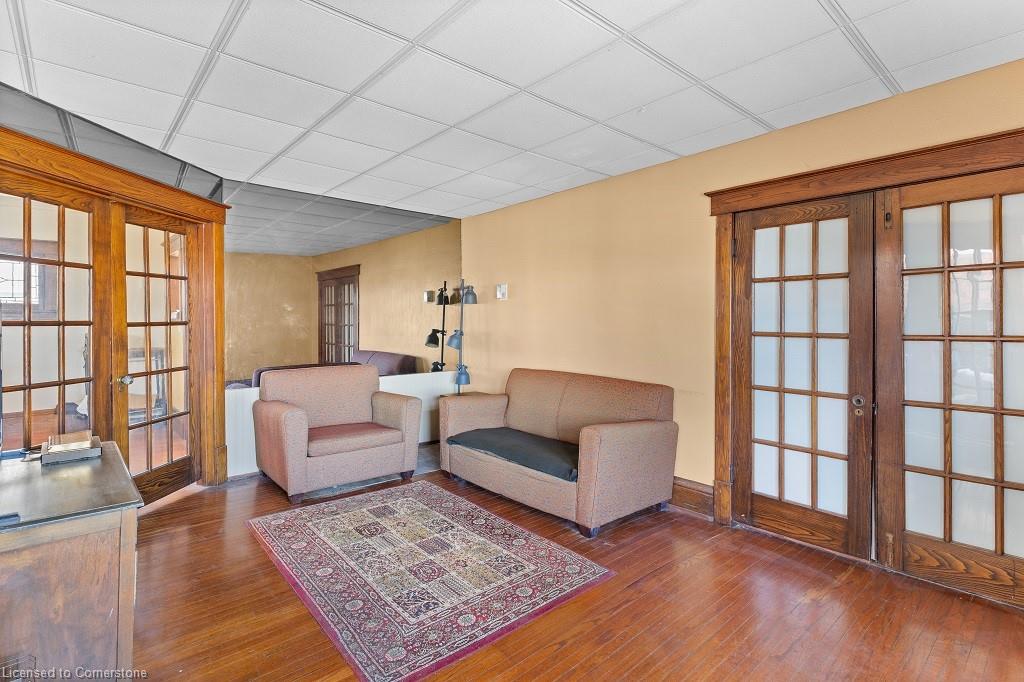 5207 River Road Property Photo 9