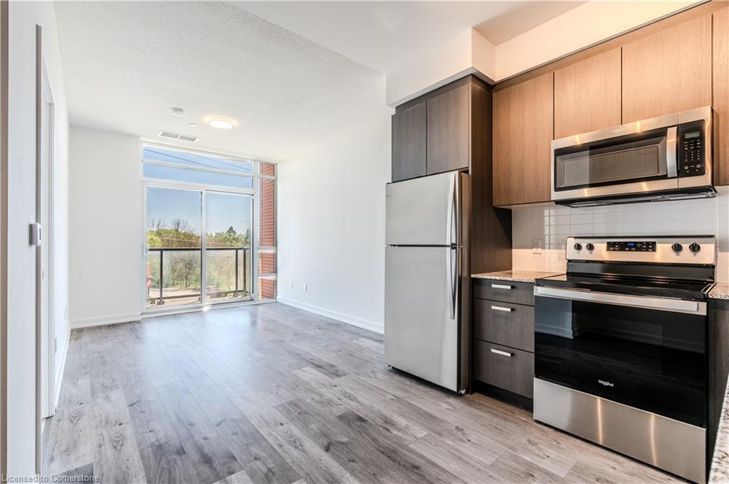 311-1010 Dundas Street E Property Photo 4