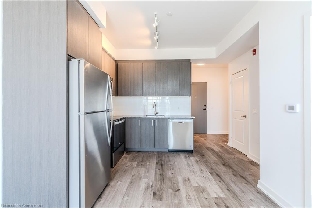 311-1010 Dundas Street E Property Photo 7