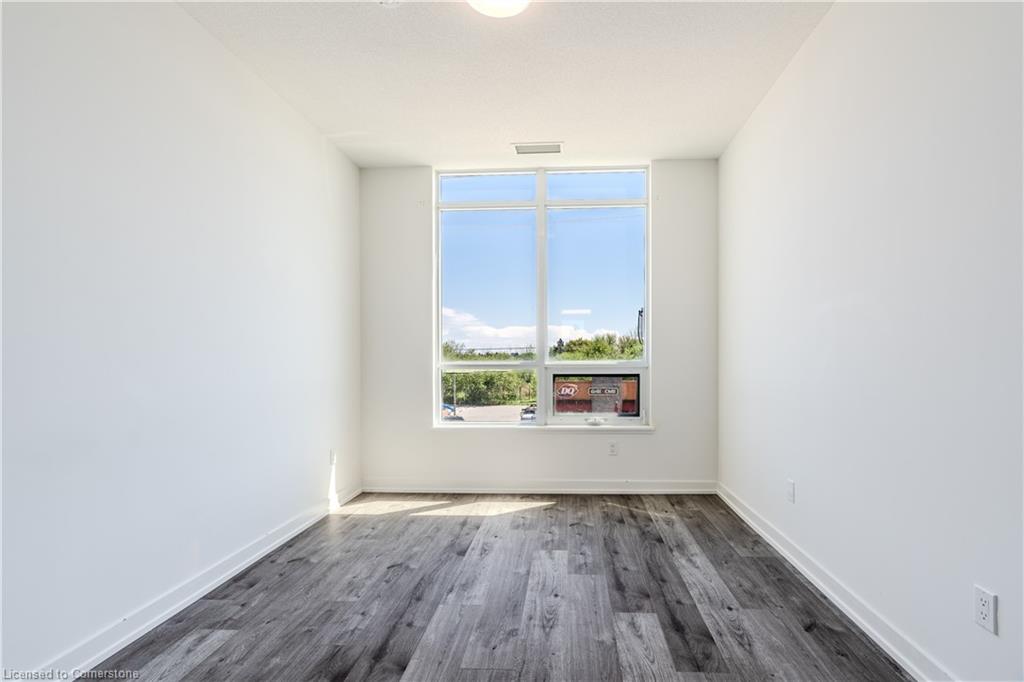 311-1010 Dundas Street E Property Photo 9