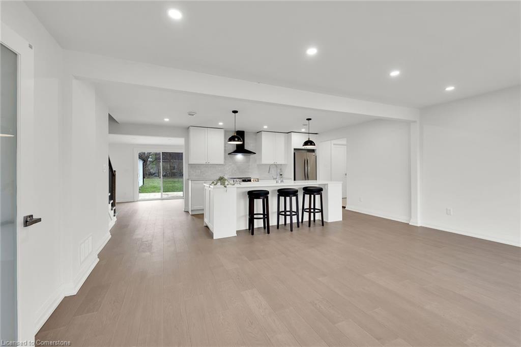 413 George Street Property Photo 14
