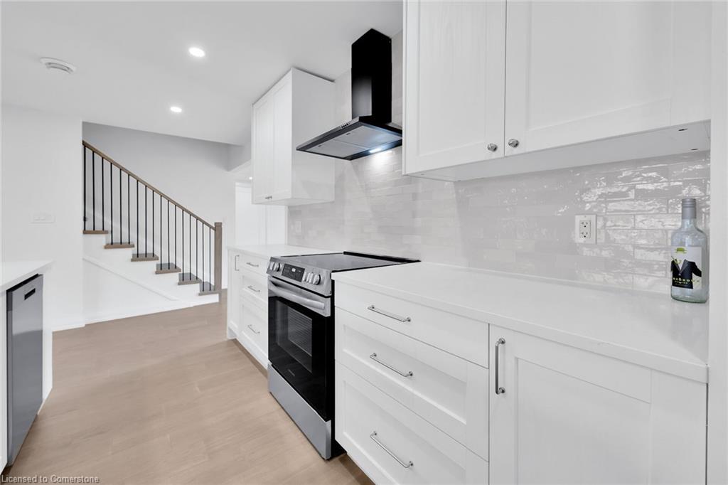 413 George Street Property Photo 19