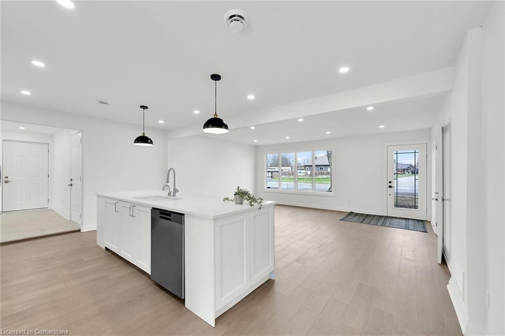 413 George Street Property Photo 24