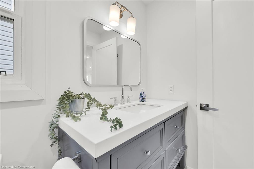 413 George Street Property Photo 31
