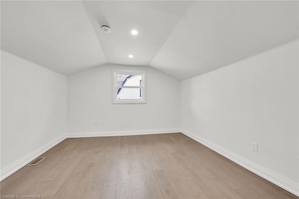 413 George Street Property Photo 42