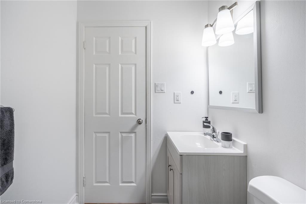 8-596 Grey Street Property Photo 17
