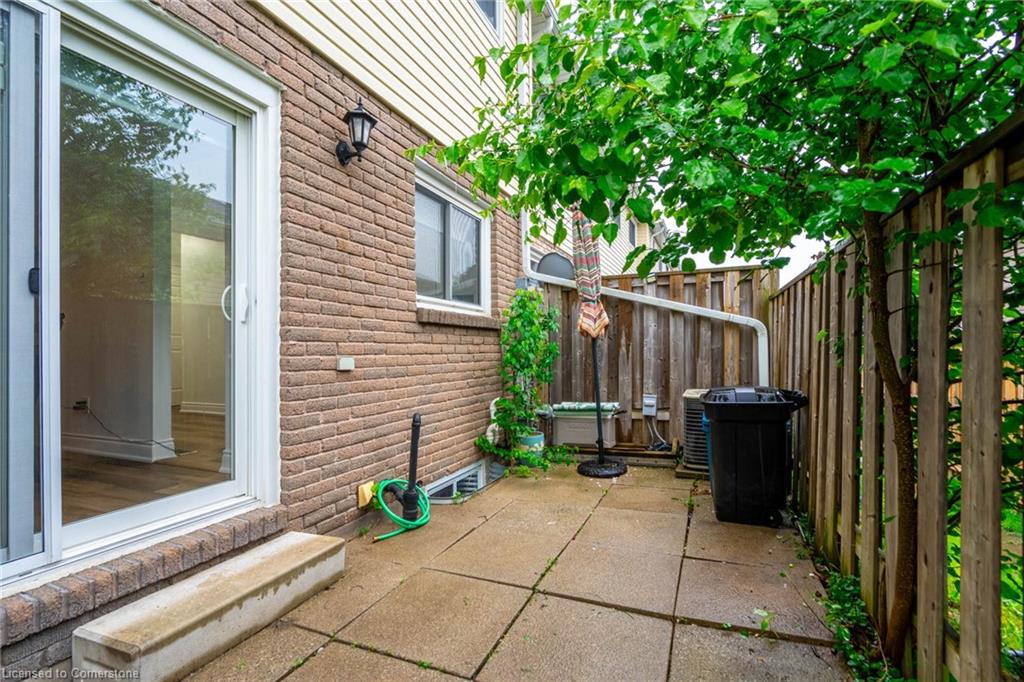 8-596 Grey Street Property Photo 20