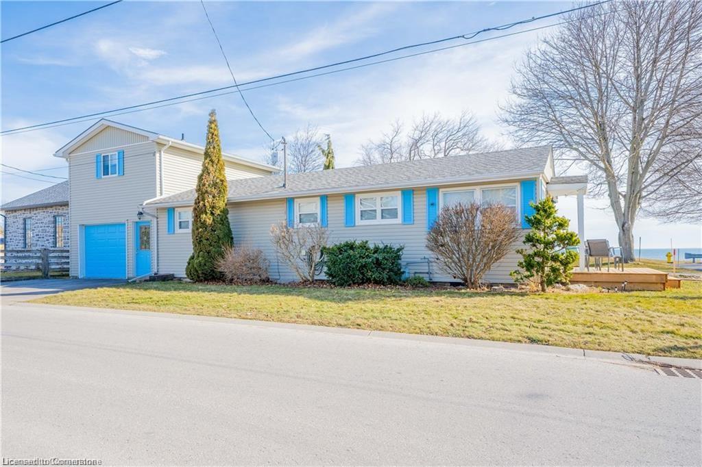 2035 Erie Street Property Photo