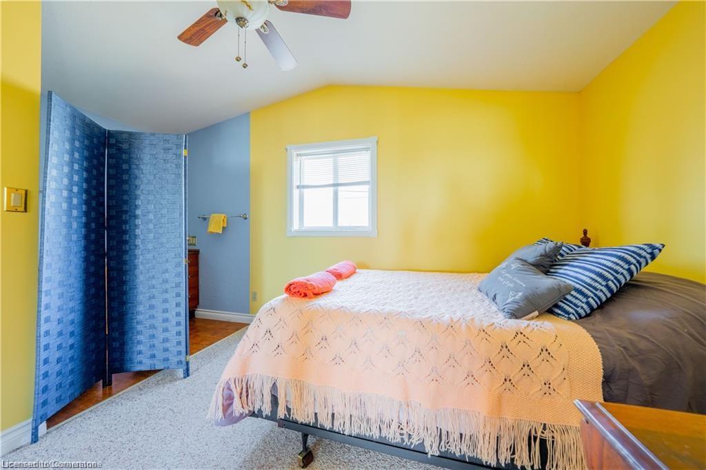 2035 Erie Street Property Photo 24
