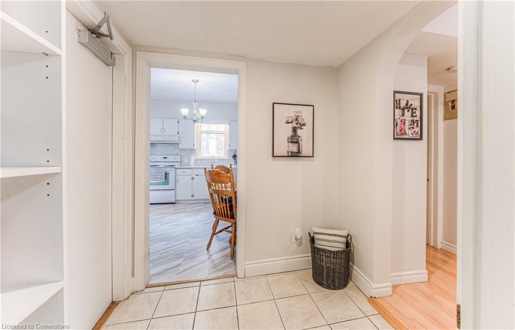 744 Queen Street S Property Photo 35