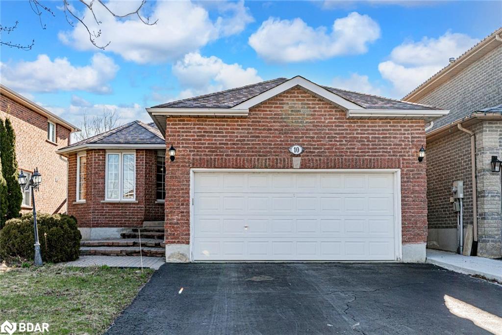 10 Stephanie Lane Property Photo