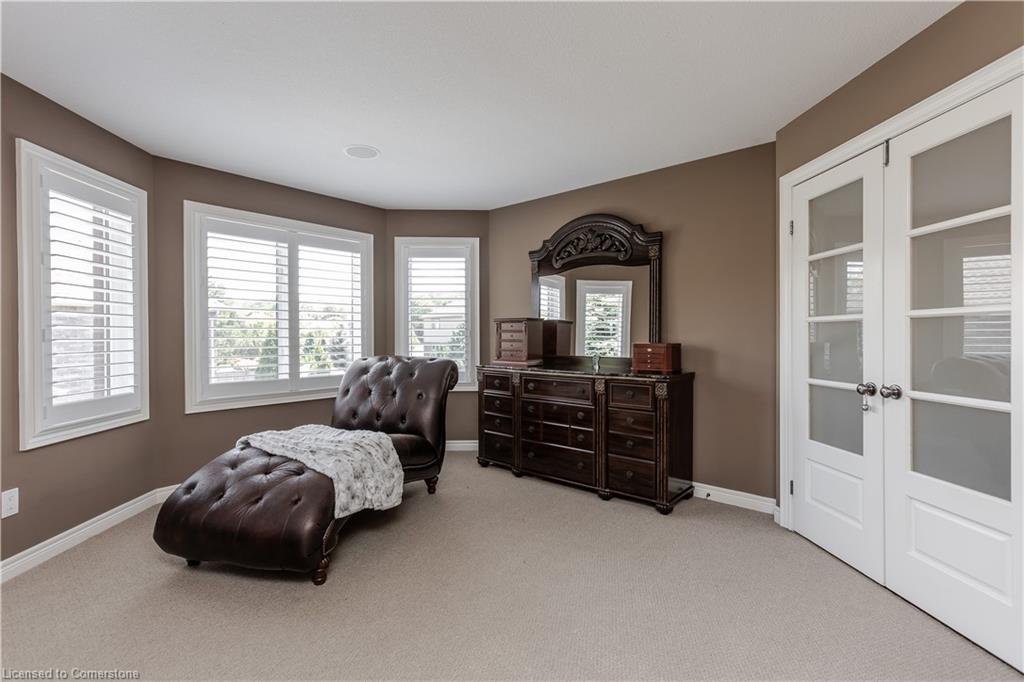 264 Dorchester Drive Property Photo 22