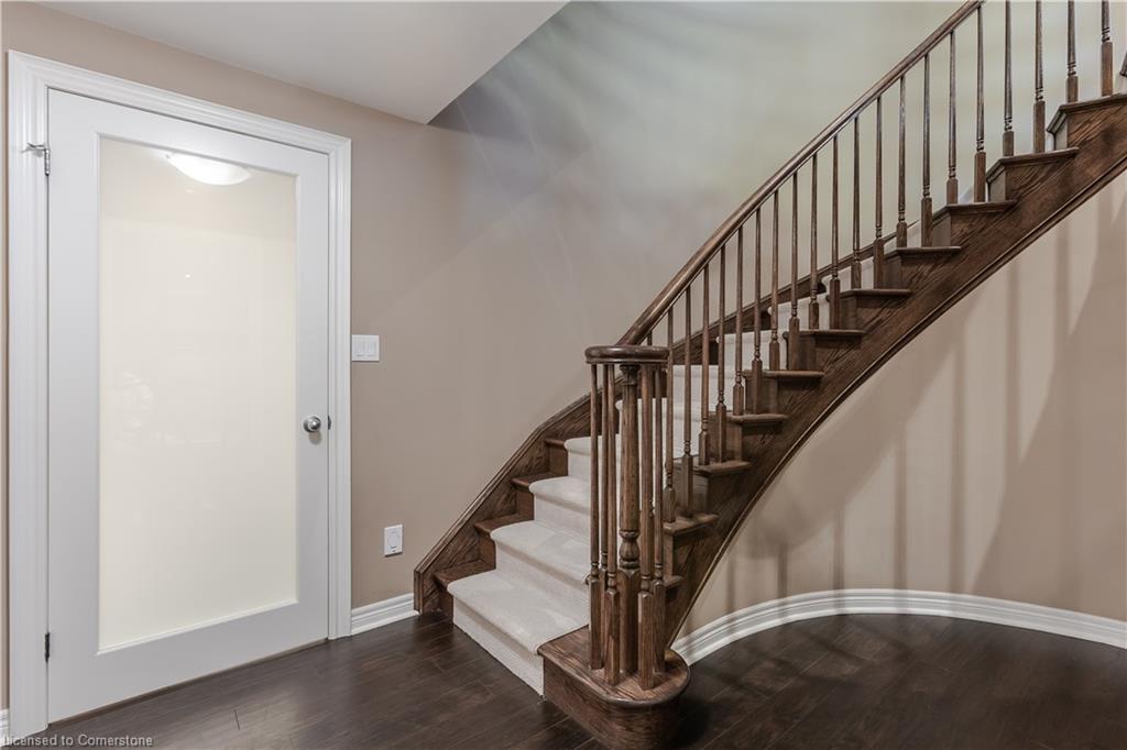 264 Dorchester Drive Property Photo 34