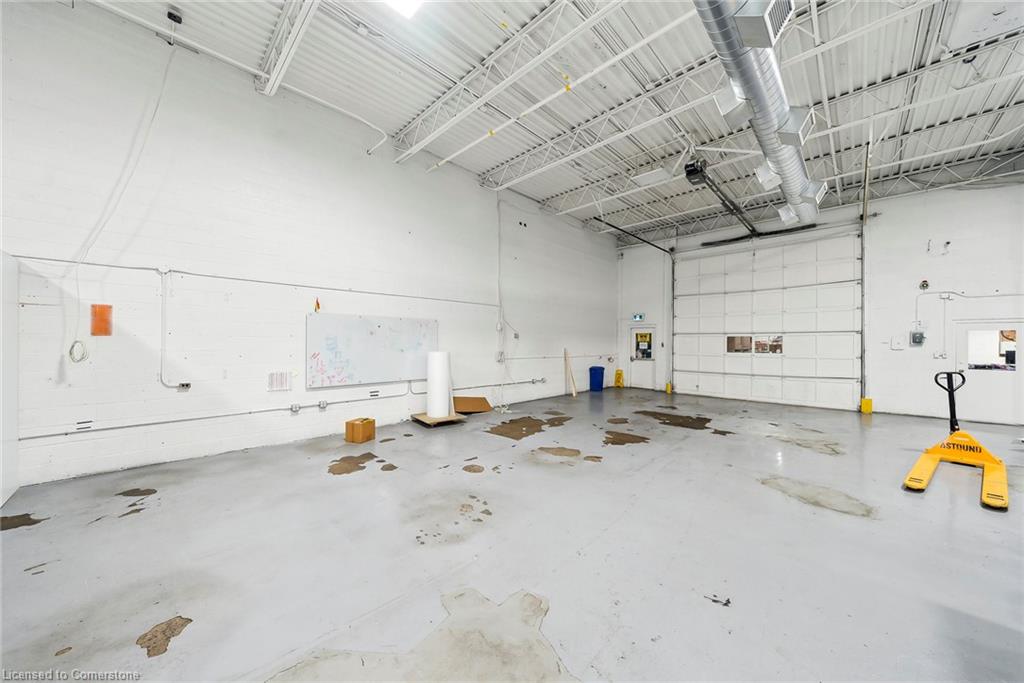 1030 Heritage Road Property Photo 8