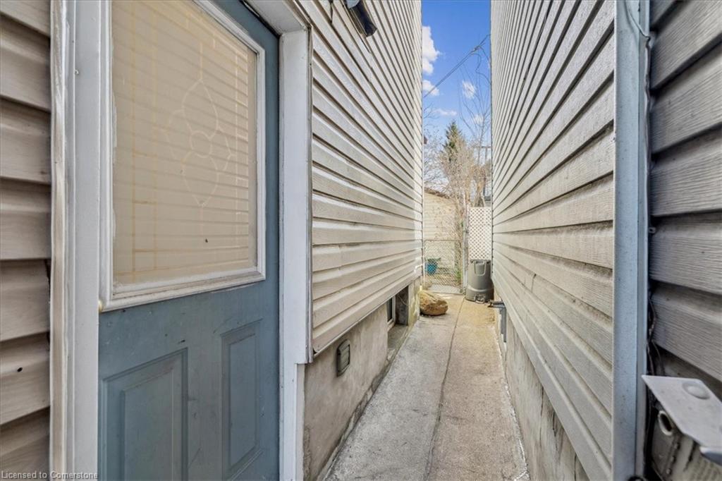 1122 Cannon Street E Property Photo 28