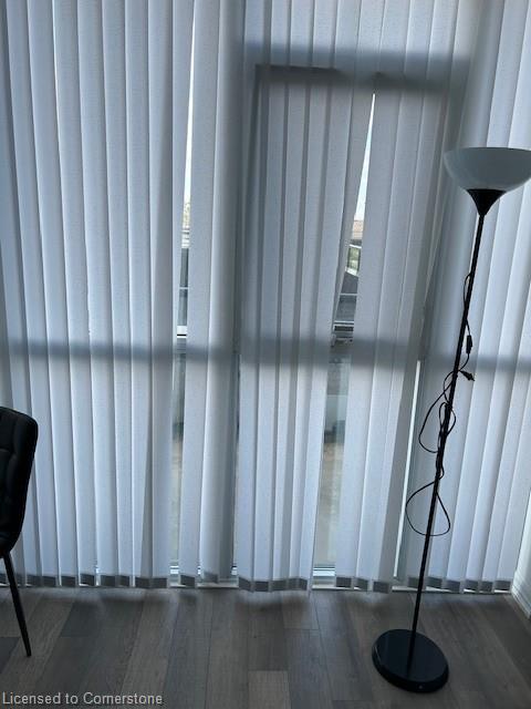 211-560 North Service Road Property Photo 9