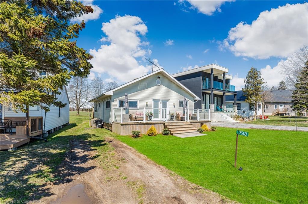 793 Lakeshore Road Property Photo 2