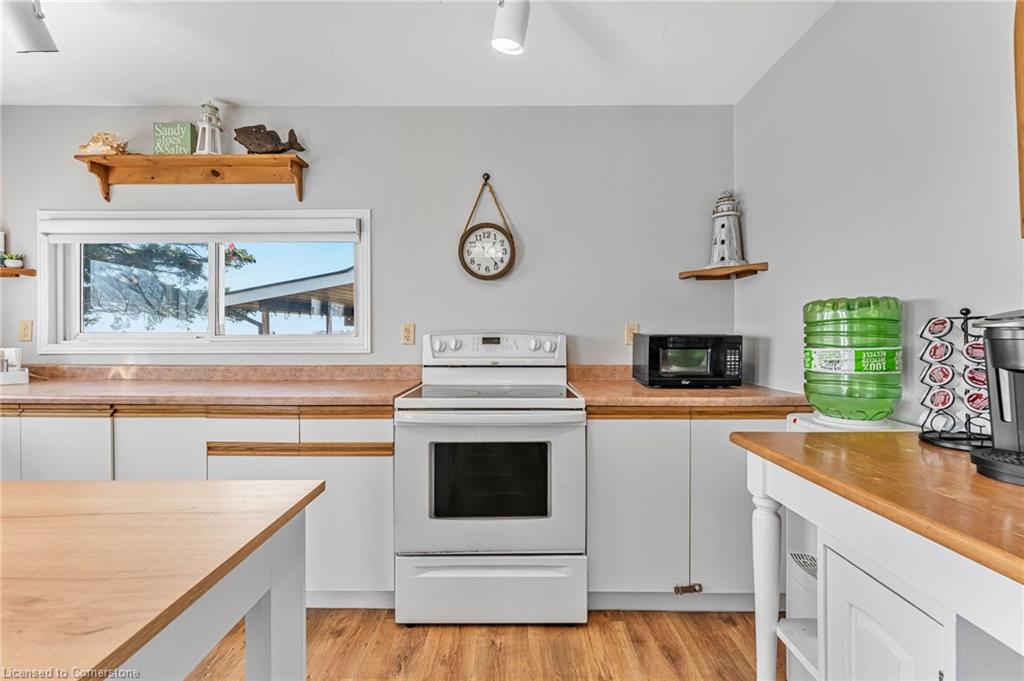 793 Lakeshore Road Property Photo 15