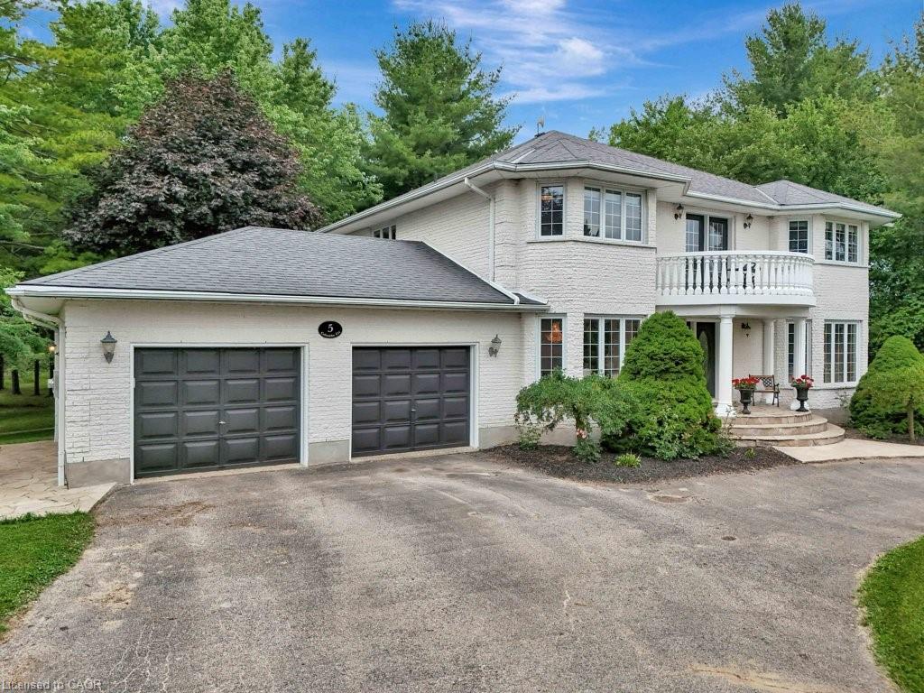 5 Columbo Court Property Photo 3