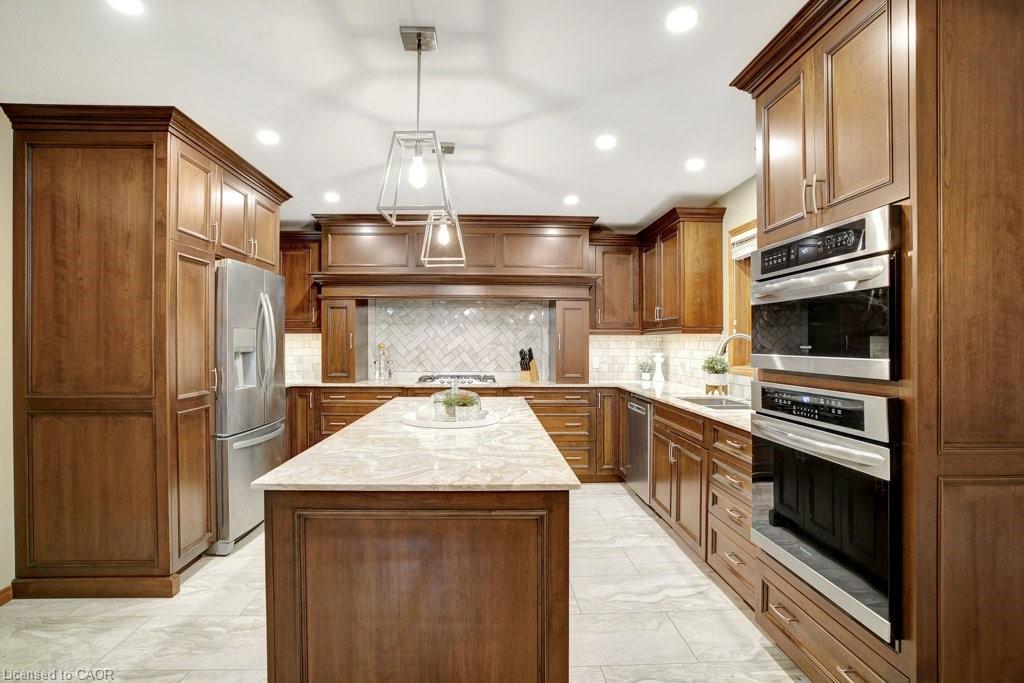 5 Columbo Court Property Photo 11