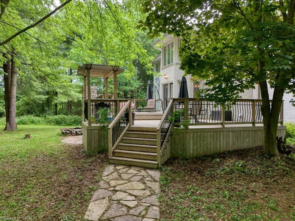 5 Columbo Court Property Photo 37