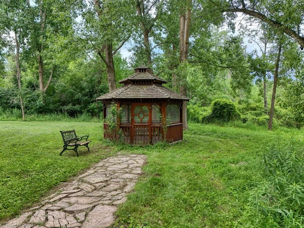 5 Columbo Court Property Photo 38