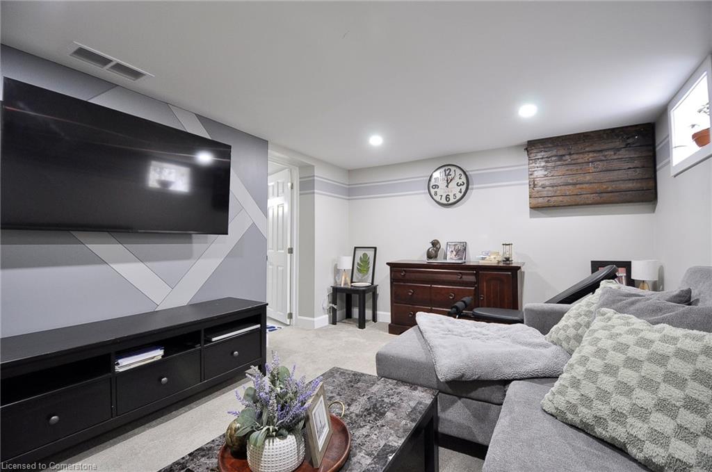 186 Wentworth Avenue Property Photo 22