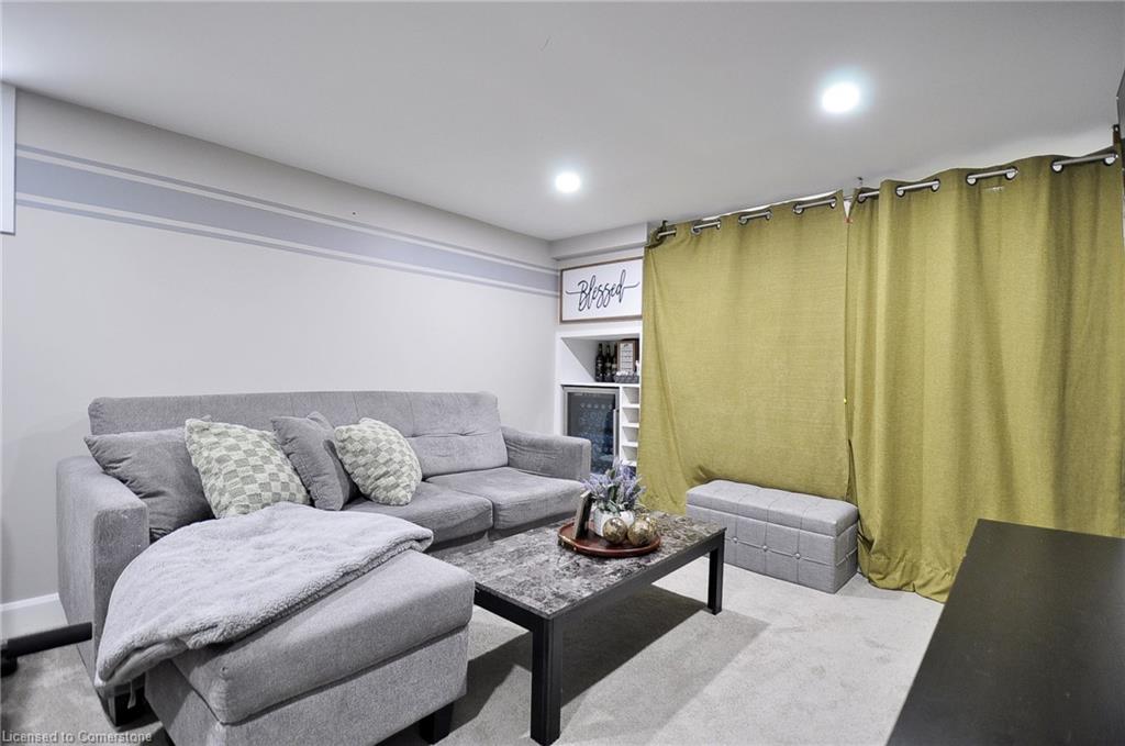 186 Wentworth Avenue Property Photo 24