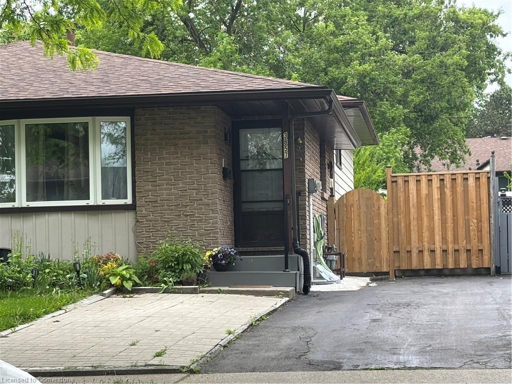 3857 Panama Court Property Photo 1