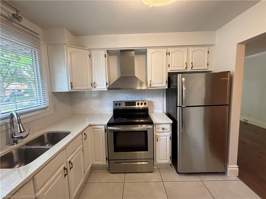 3857 Panama Court Property Photo 2