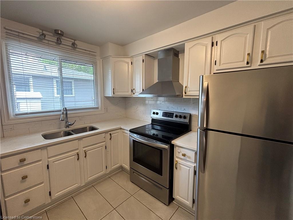 3857 Panama Court Property Photo 9