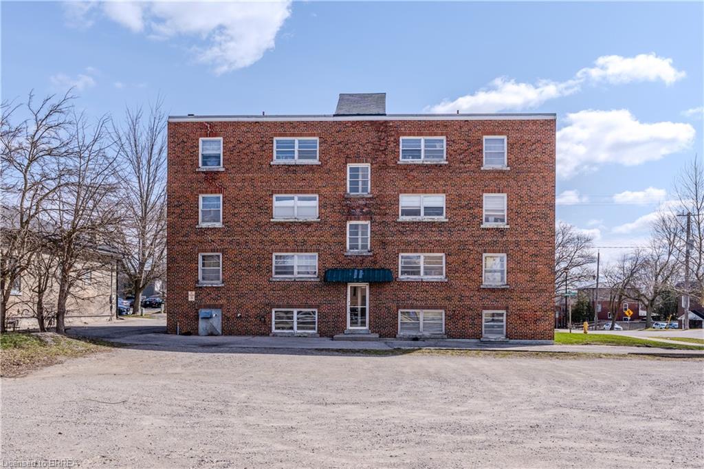 88 Charlotte Street Property Photo 2