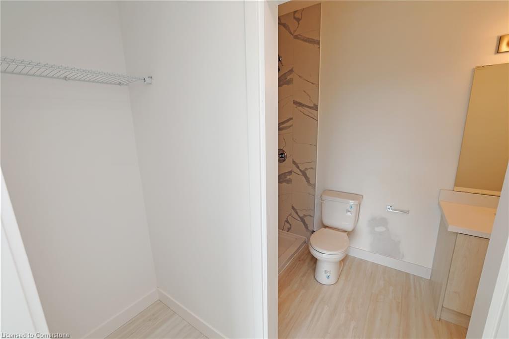 307-408 Dundas Street S Property Photo 25
