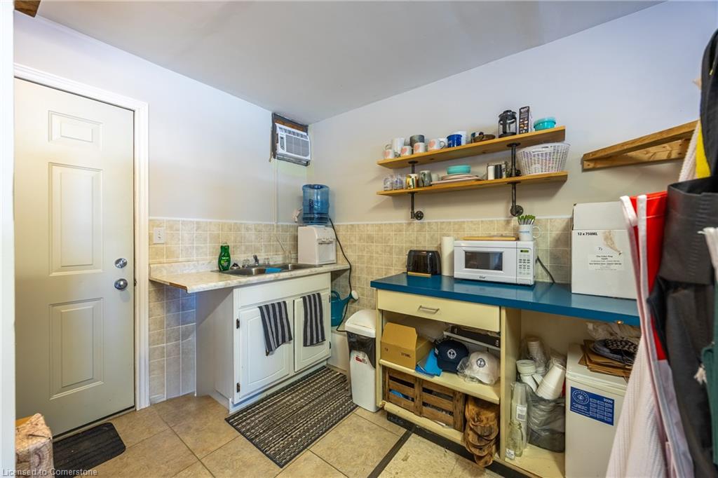 23 Harbour Street Property Photo 12