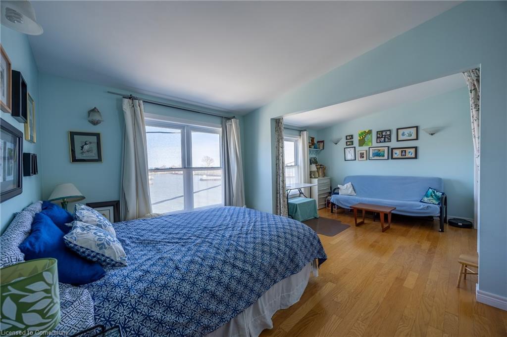 23 Harbour Street Property Photo 28