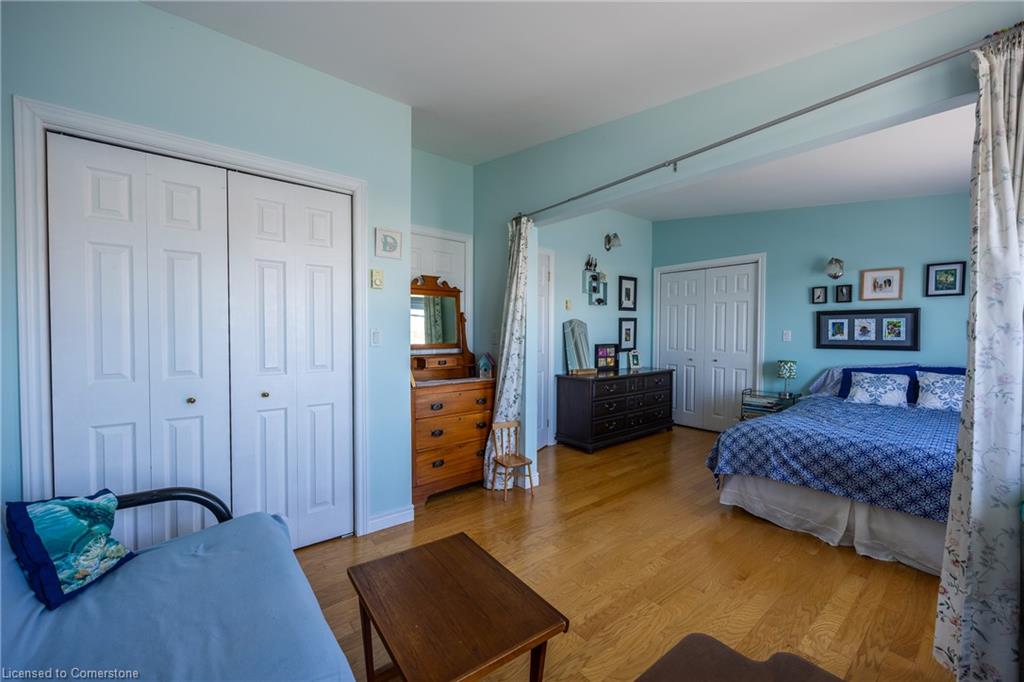 23 Harbour Street Property Photo 29