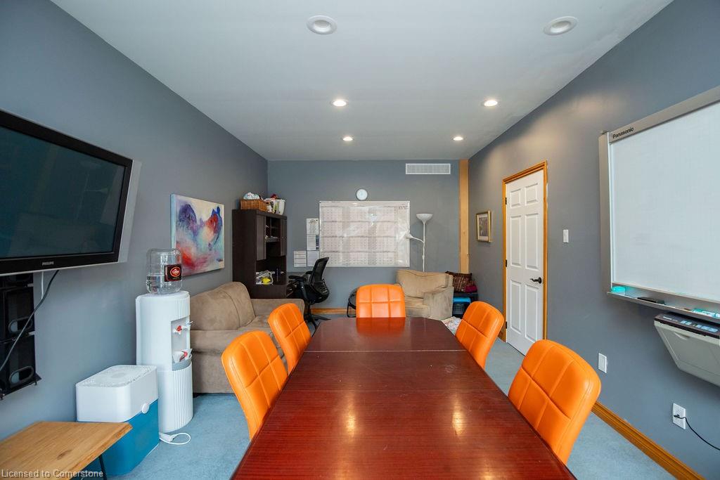 144 Wilson Street E Property Photo 20