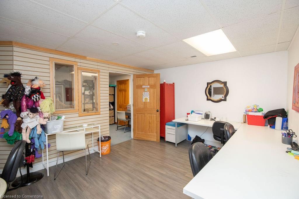 144 Wilson Street E Property Photo 42