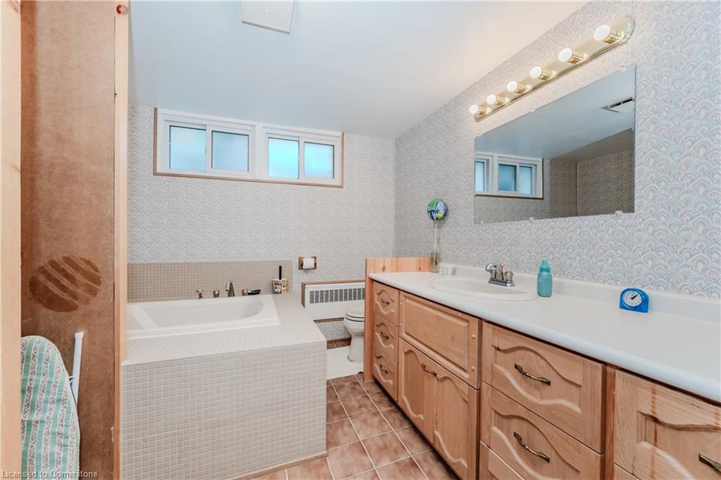 272 Glasgow Street Property Photo 33