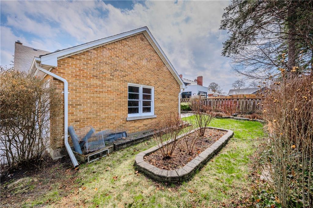 272 Glasgow Street Property Photo 43