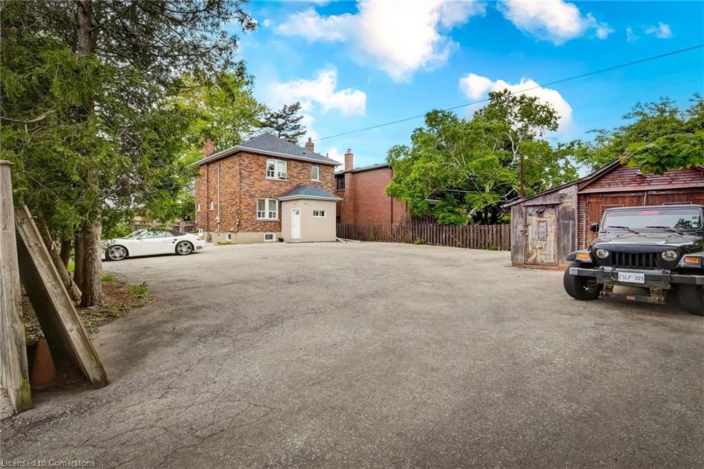 17 Mulholland Avenue Property Photo 4