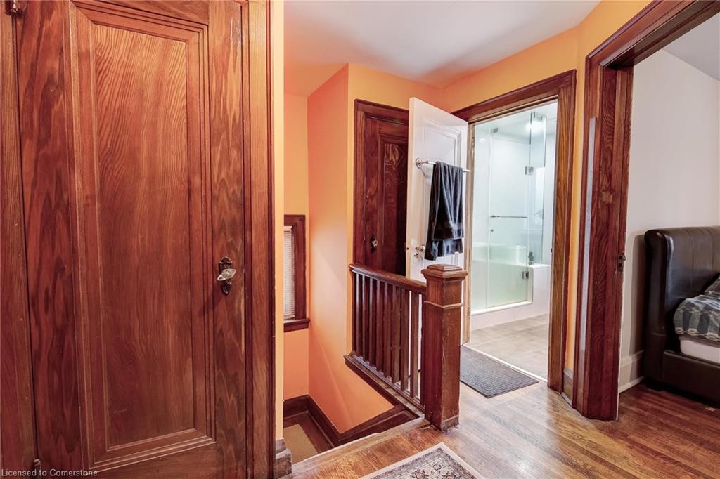 17 Mulholland Avenue Property Photo 10