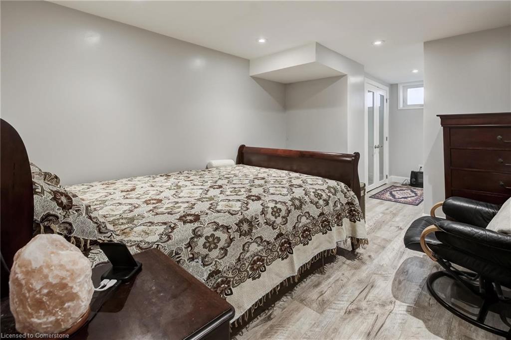 17 Mulholland Avenue Property Photo 19