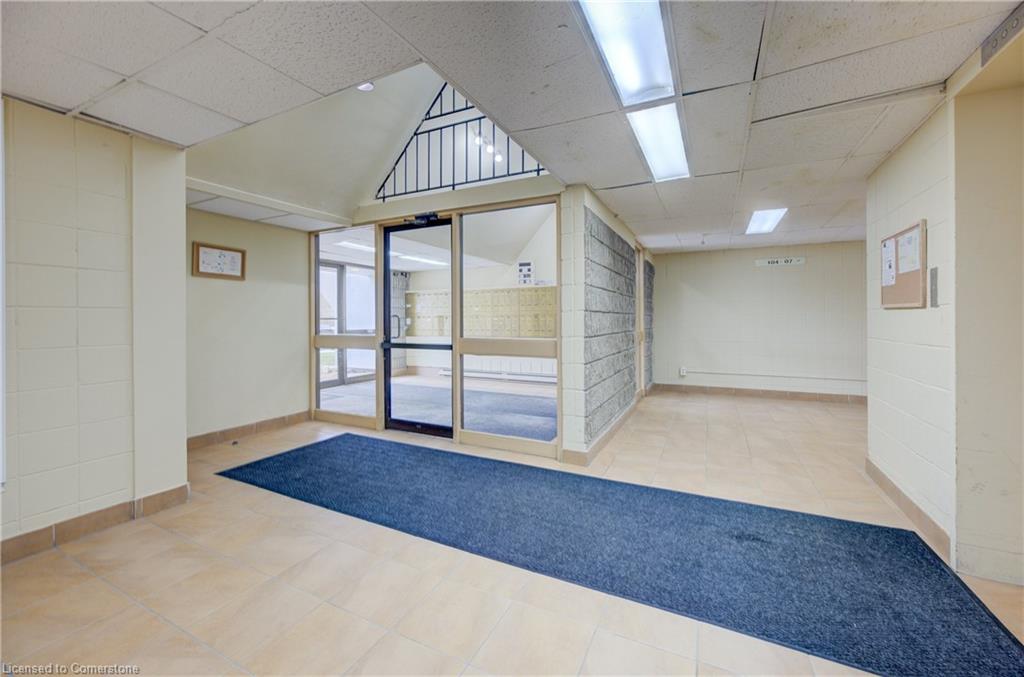 103-185 Kehl Street Property Photo 20